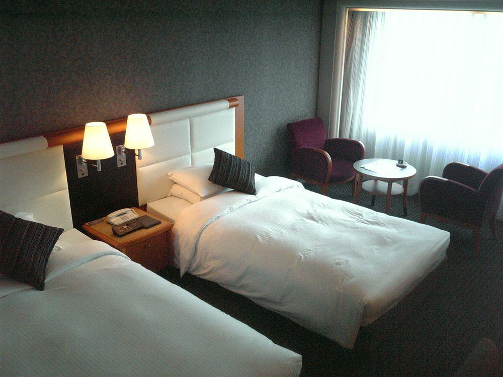 Ana Holiday Inn Tokyo Bay By Ihg Kamer foto