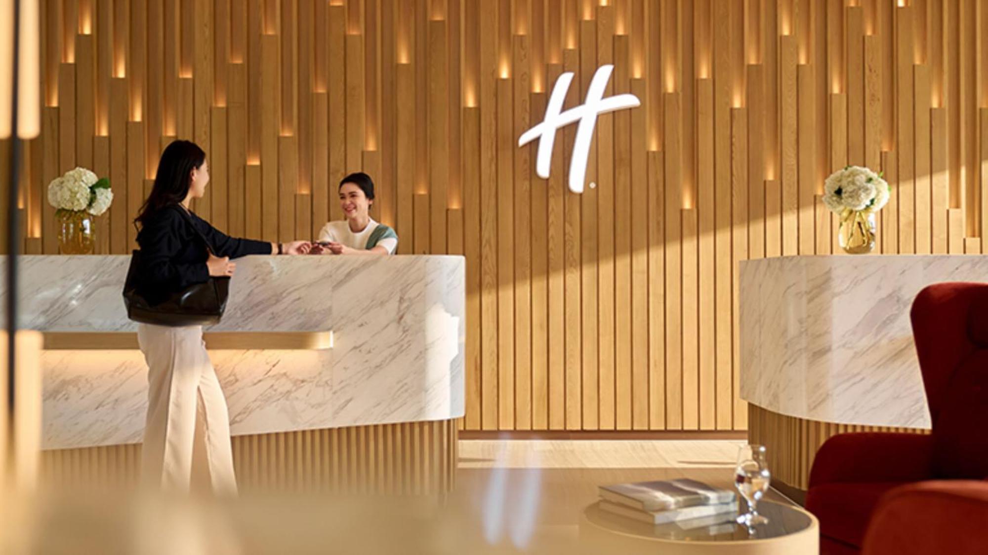 Ana Holiday Inn Tokyo Bay By Ihg Buitenkant foto