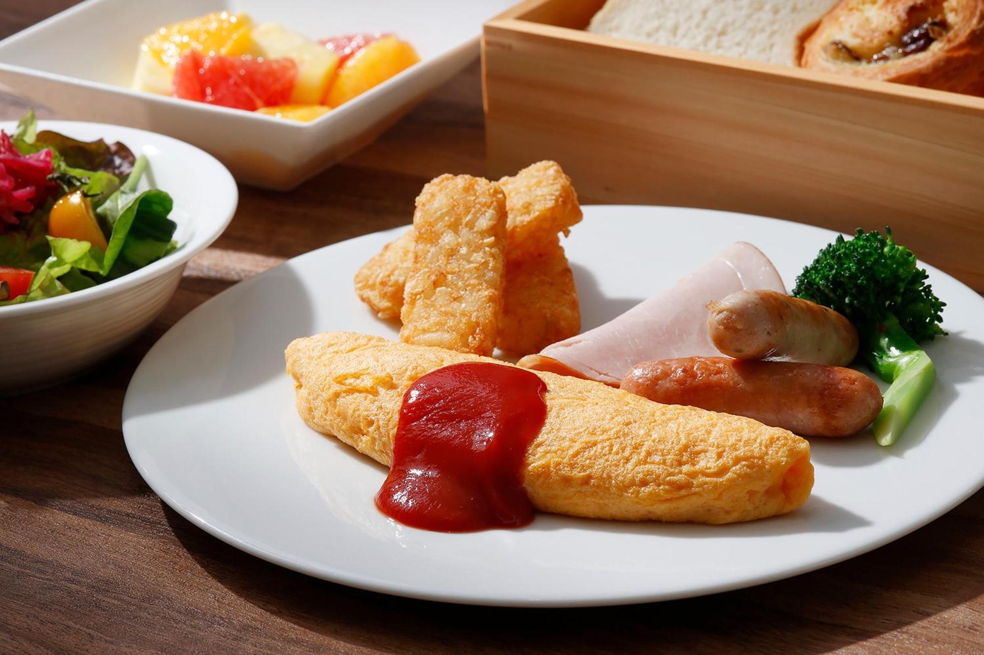 Ana Holiday Inn Tokyo Bay By Ihg Buitenkant foto