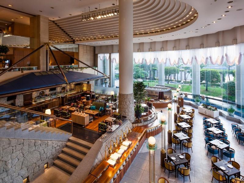 Ana Holiday Inn Tokyo Bay By Ihg Buitenkant foto